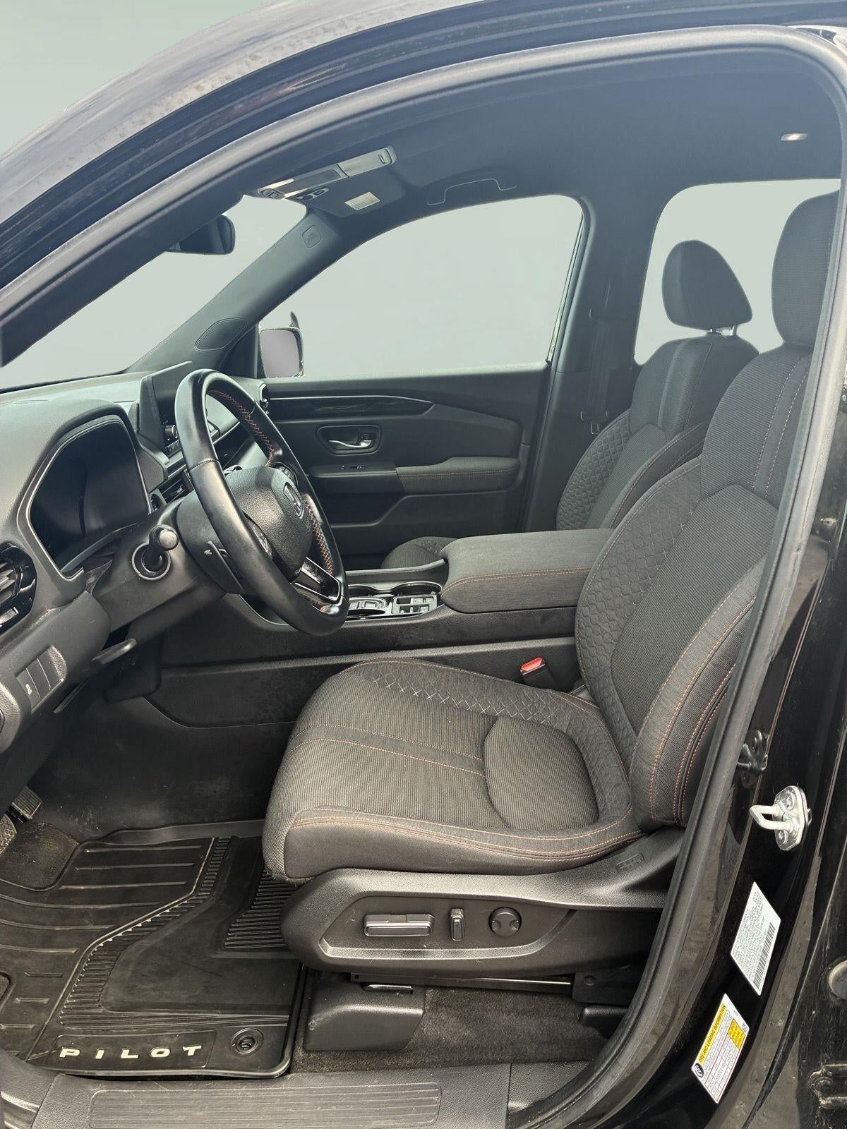 2023 Honda Pilot Sport