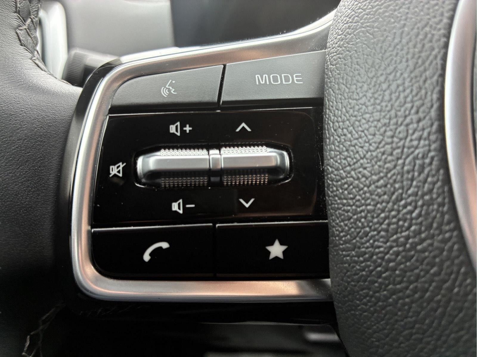 2025 Kia Sorento X-Line EX
