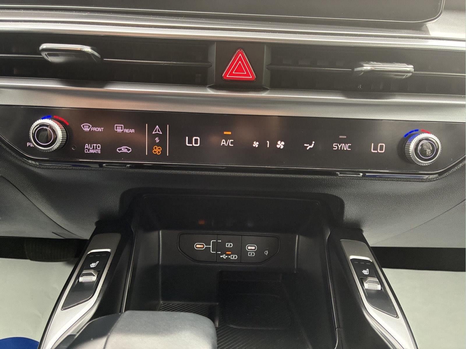 2025 Kia Sorento X-Line EX