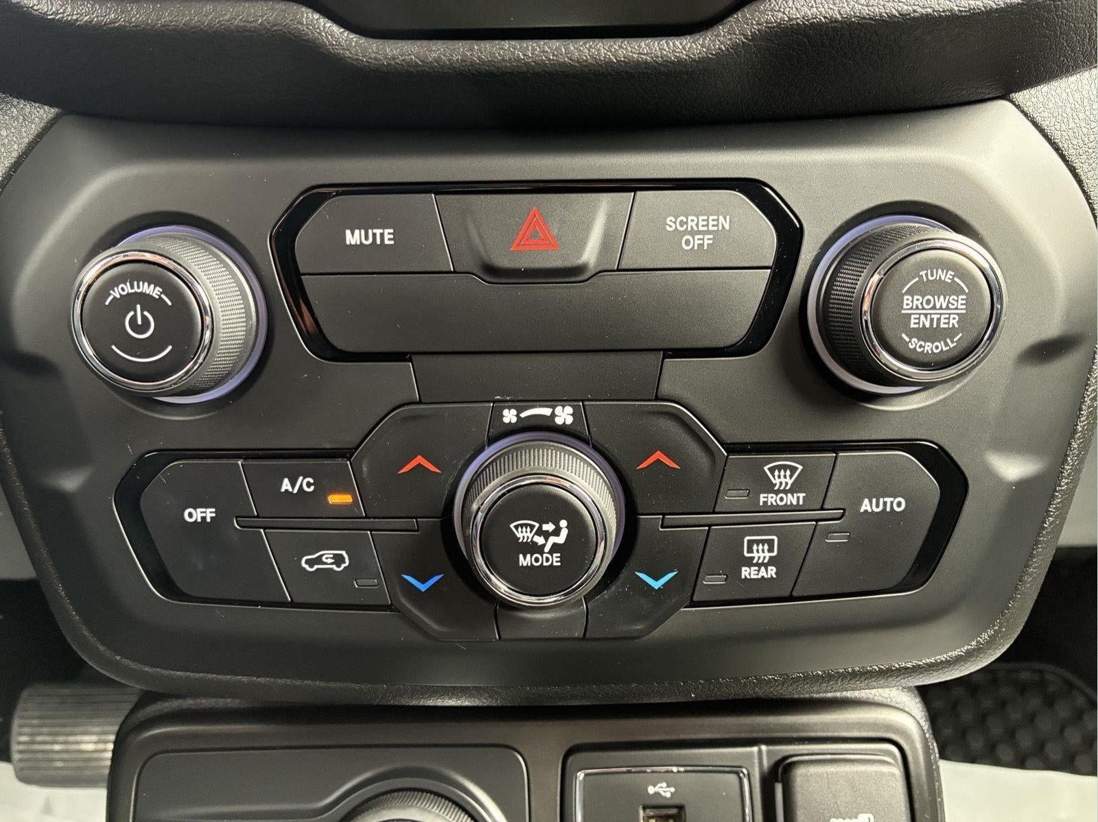 2020 Jeep Renegade Altitude