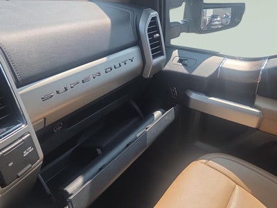 2022 Ford Super Duty F-250 Lariat