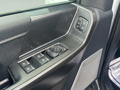 2025 Ford F-150 LARIAT 4WD SuperCrew 5.5' Box