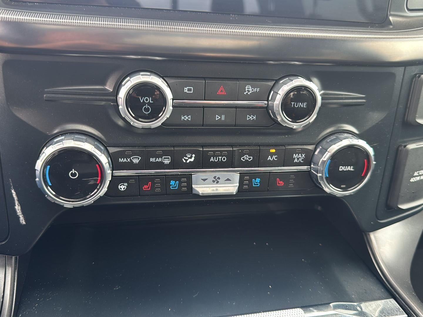 2025 Ford F-150 LARIAT 4WD SuperCrew 5.5' Box