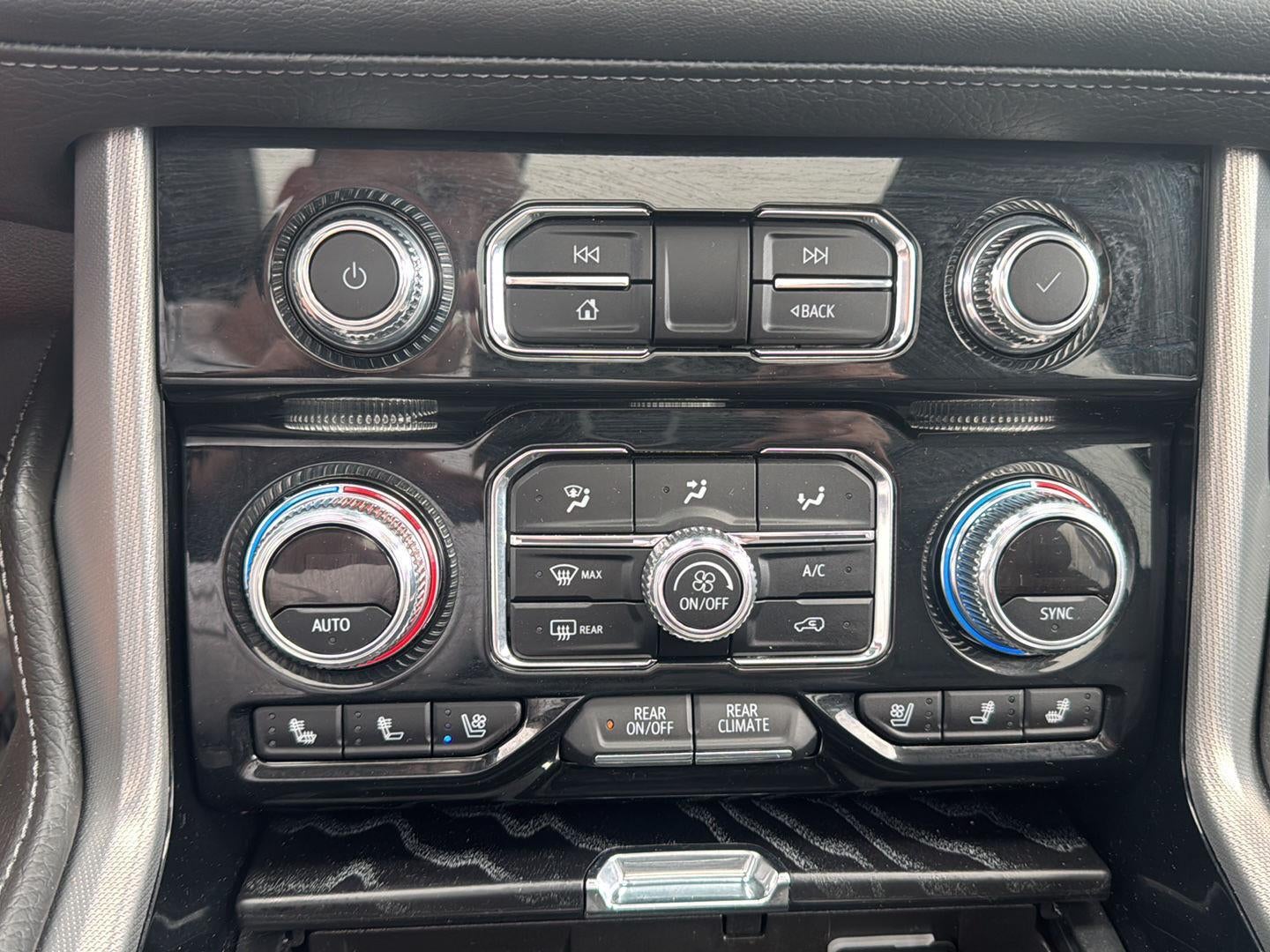 2024 GMC Yukon Xl Denali