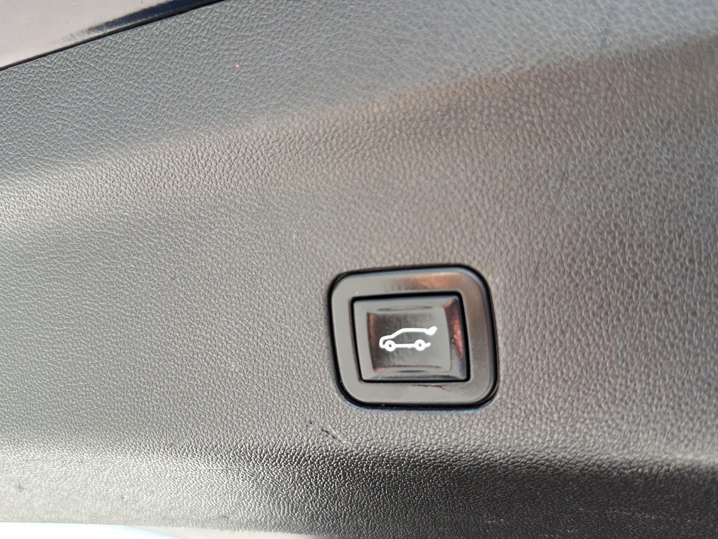 2023 Cadillac Escalade Esv 4WD Premium Luxury