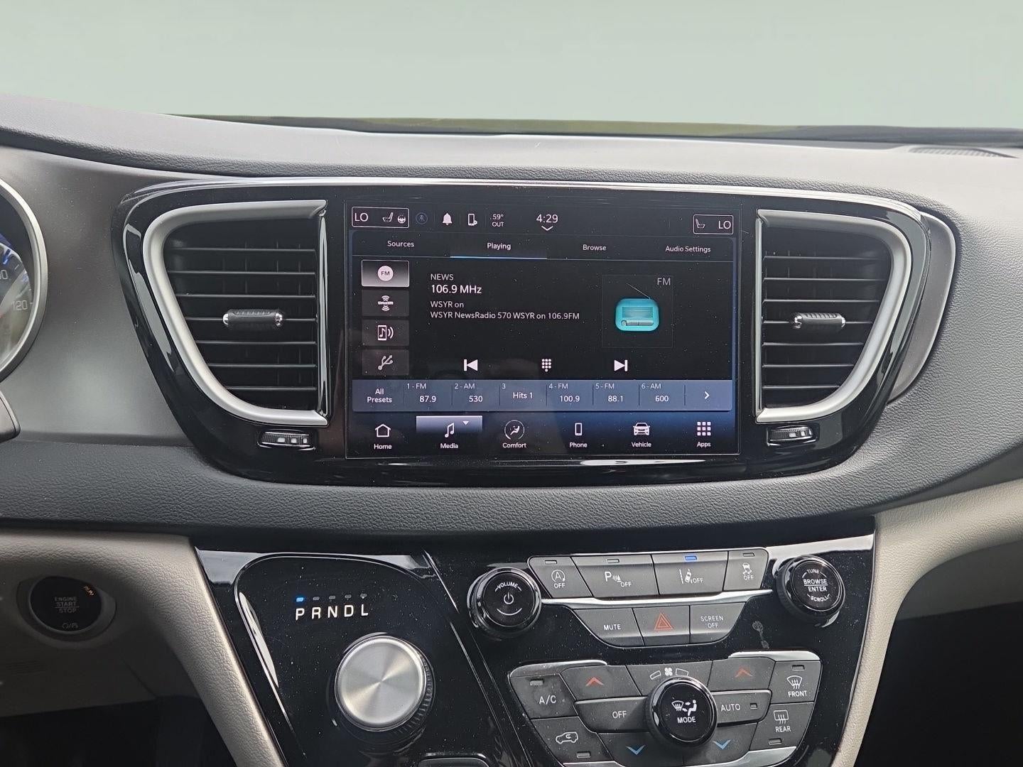 2023 Chrysler Pacifica Touring L