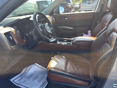 2022 Nissan Pathfinder Platinum