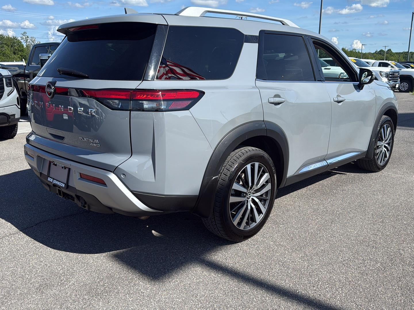 2022 Nissan Pathfinder Platinum