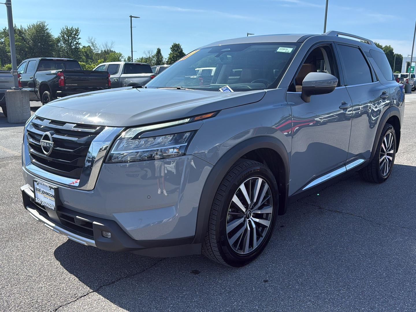 2022 Nissan Pathfinder Platinum