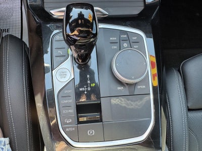 2025 BMW X4 xDrive30i