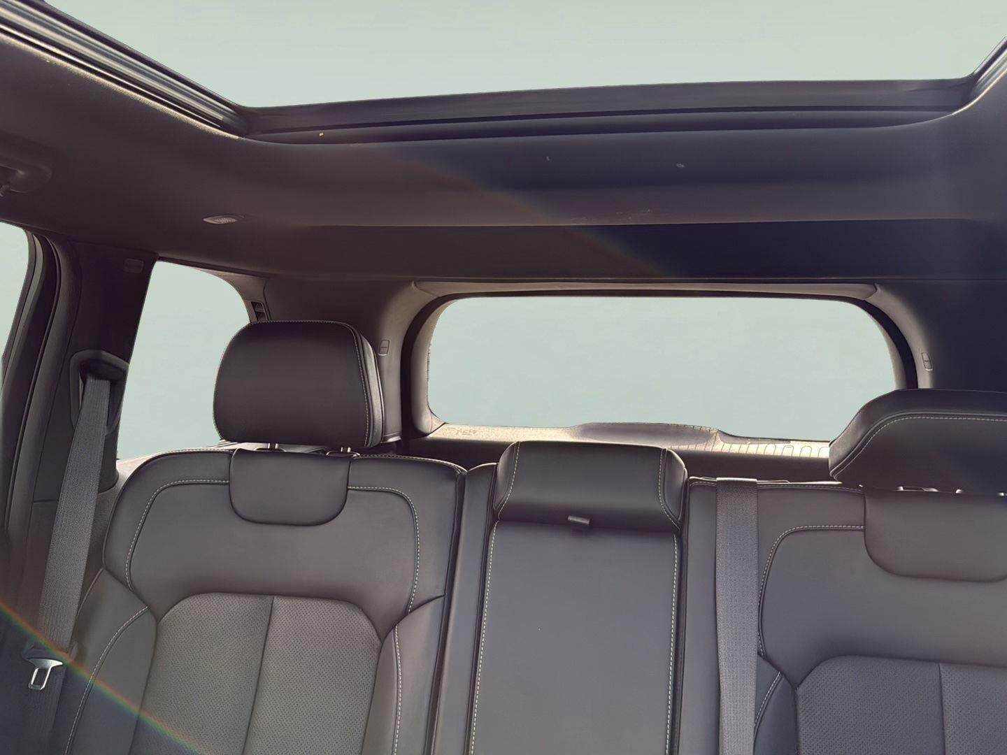 2022 Jeep Grand Cherokee Overland 4x4