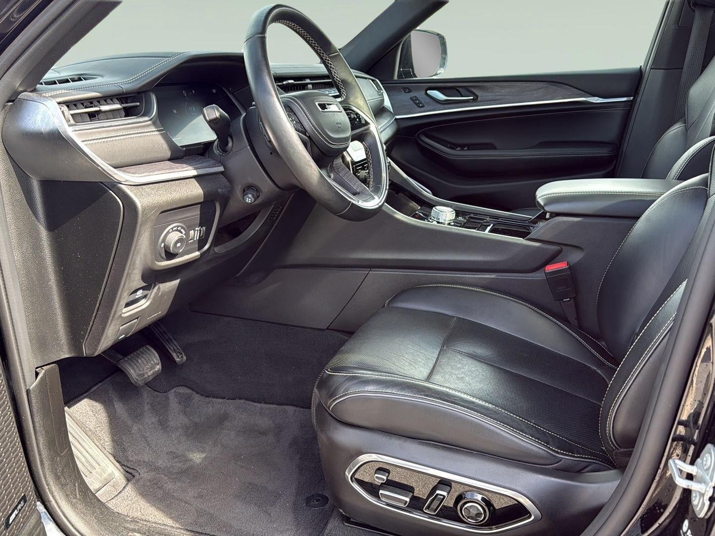 2022 Jeep Grand Cherokee Overland 4x4