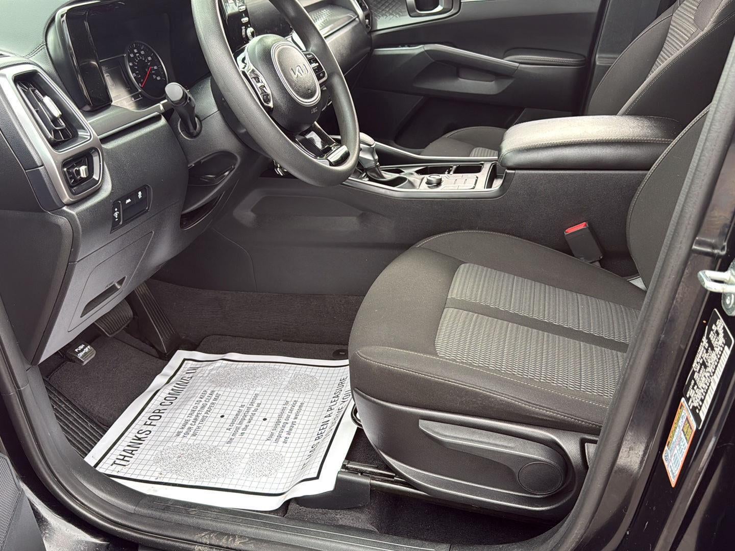 2023 Kia Sorento LX