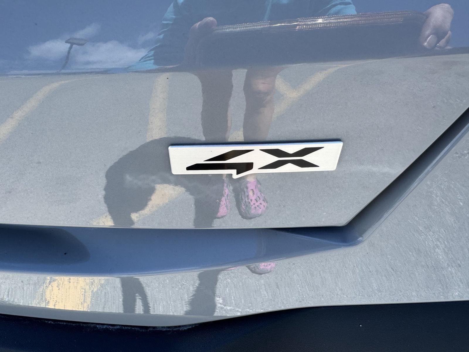 2025 Kia Sorento X-Line EX