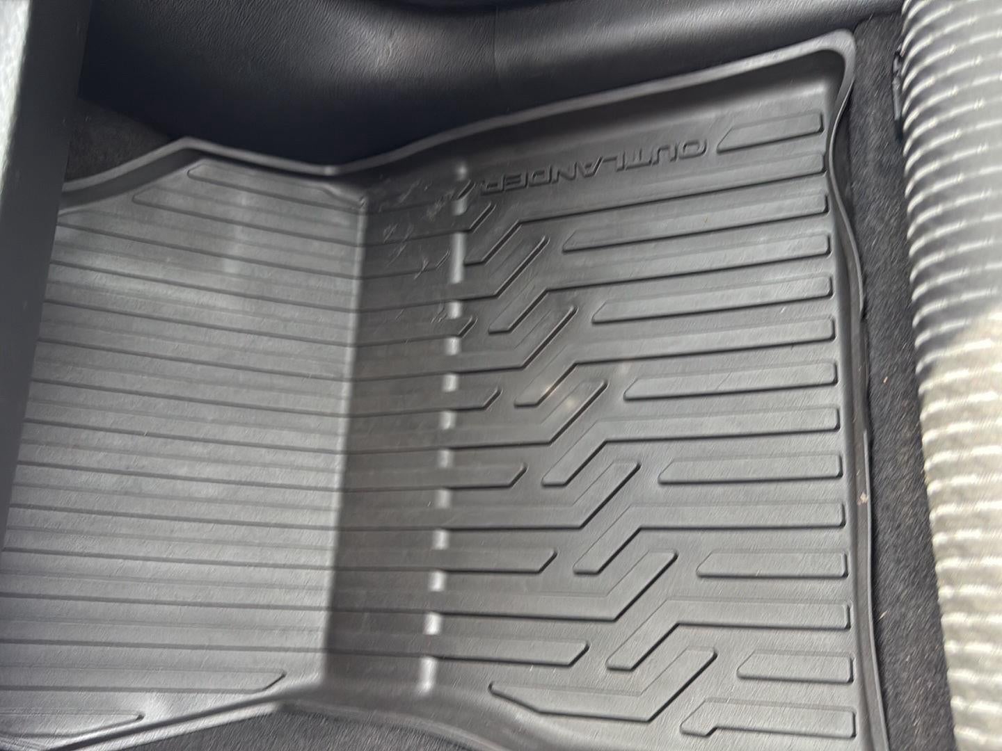 2024 Mitsubishi Outlander ES 2.5 S-AWC