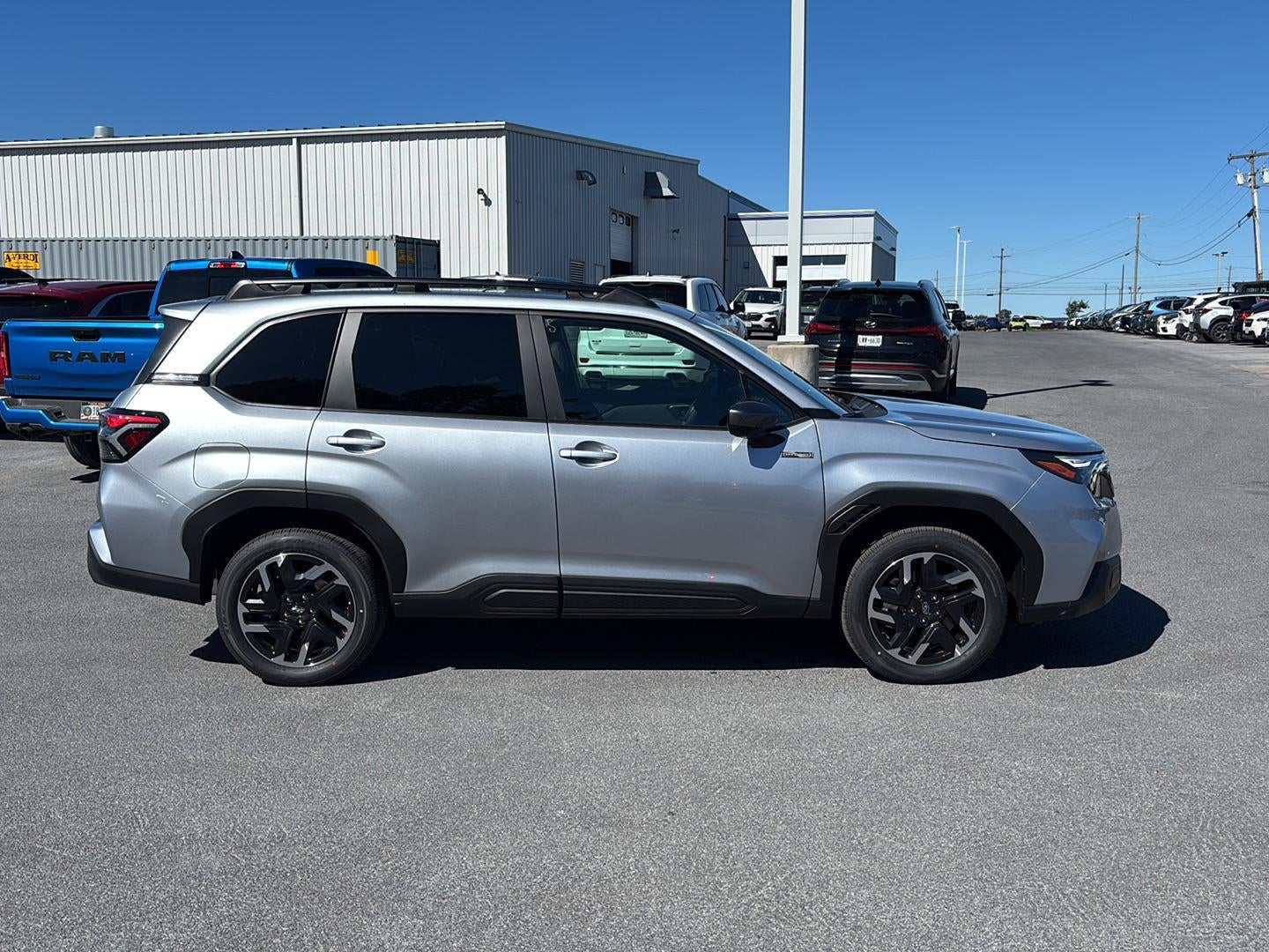 2026 Subaru FORESTER Premium Hybrid