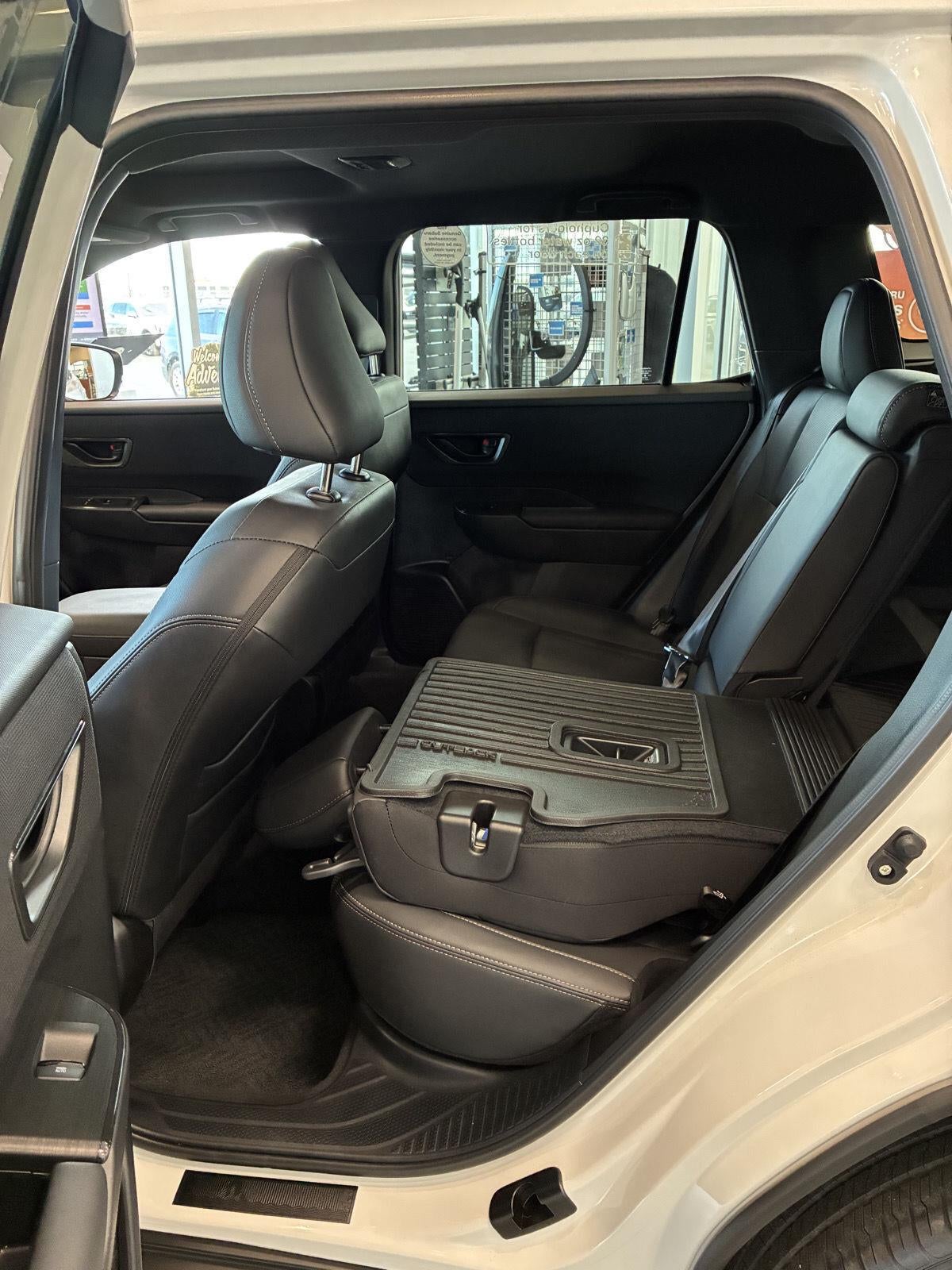 2026 Subaru Outback Limited - Photo 16