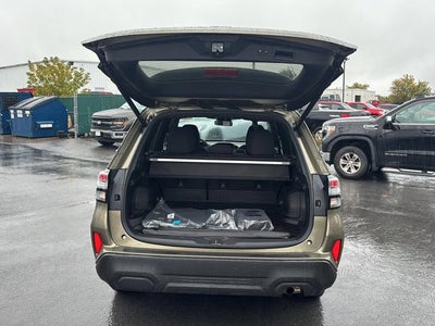 2025 Subaru FORESTER Premium Hybrid
