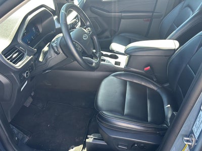 2025 Ford Escape Platinum