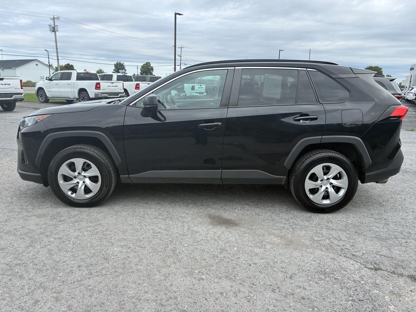 2020 Toyota RAV4 LE