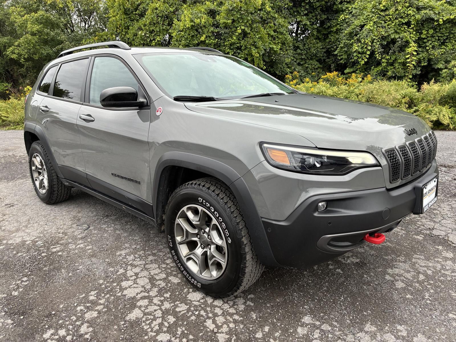 2023 Jeep Cherokee Trailhawk