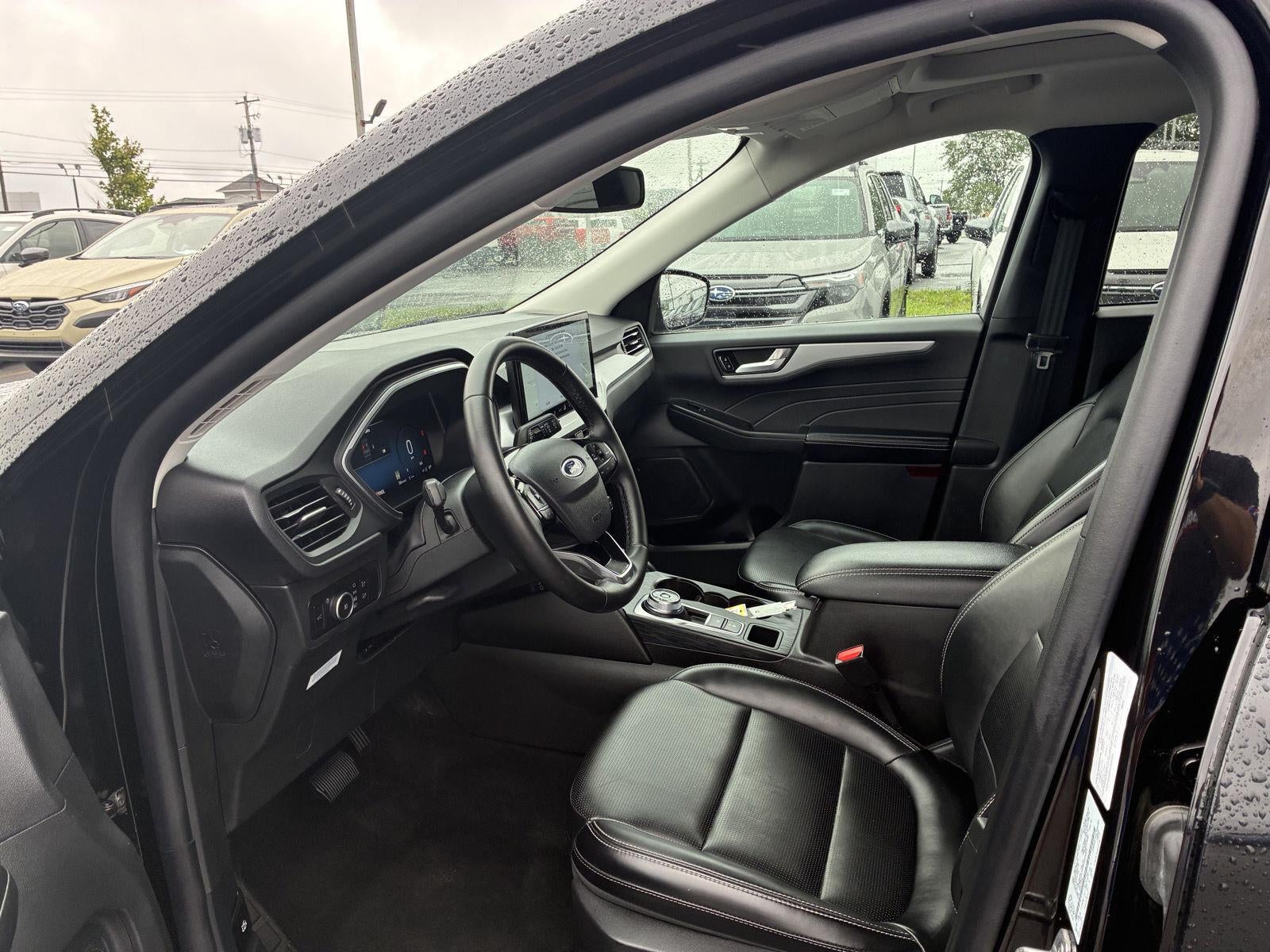 2025 Ford Escape Platinum