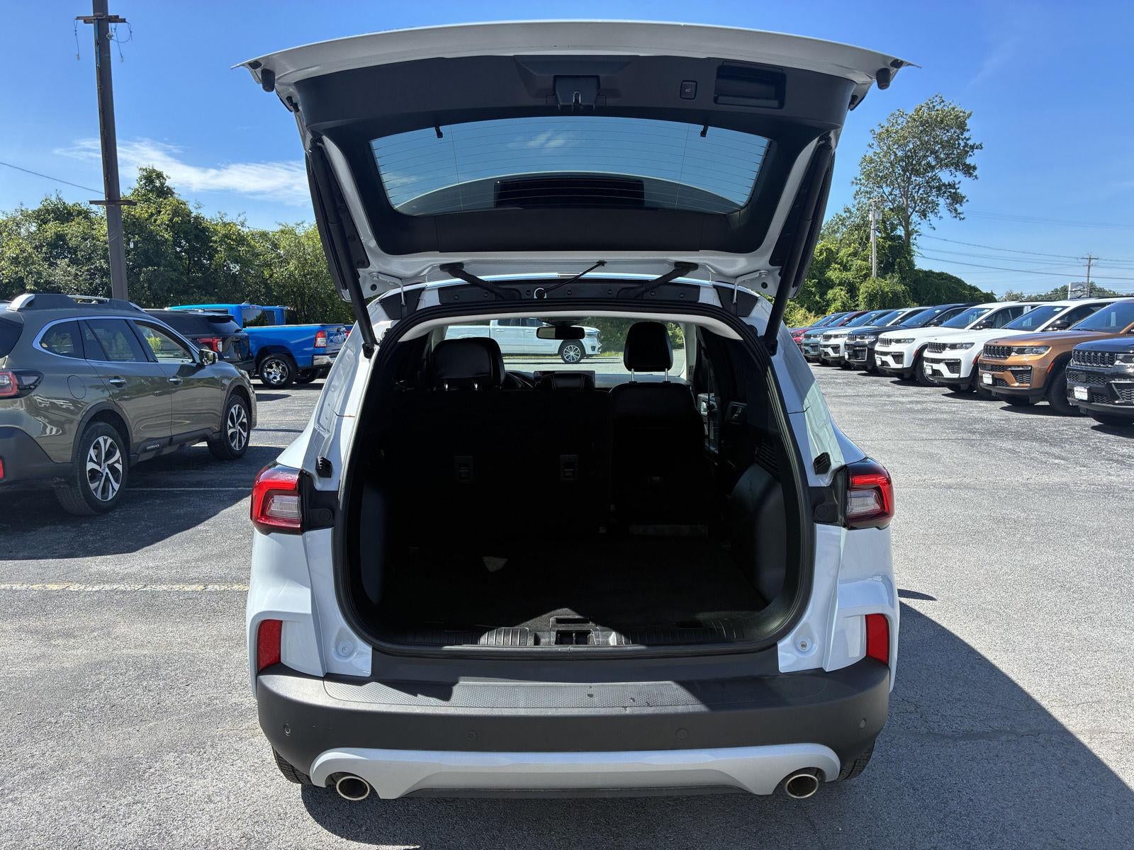 2025 Ford Escape Platinum