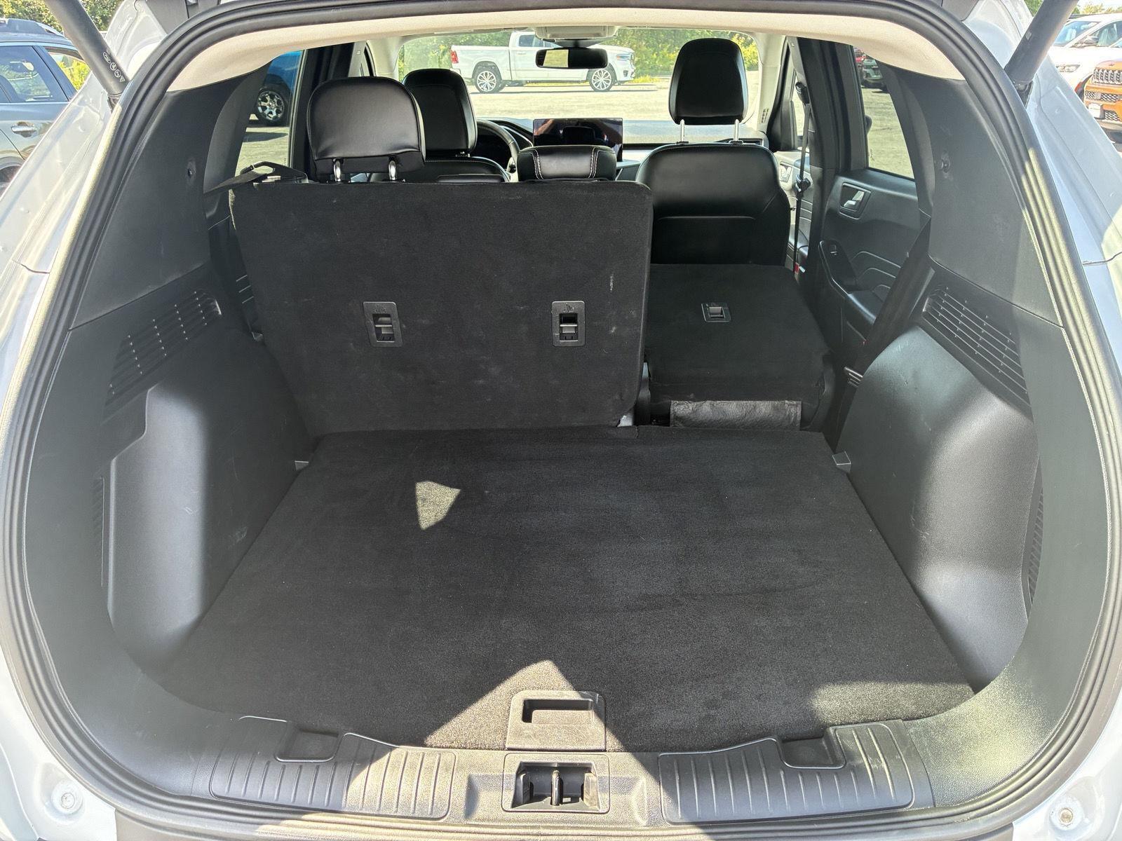 2025 Ford Escape Platinum