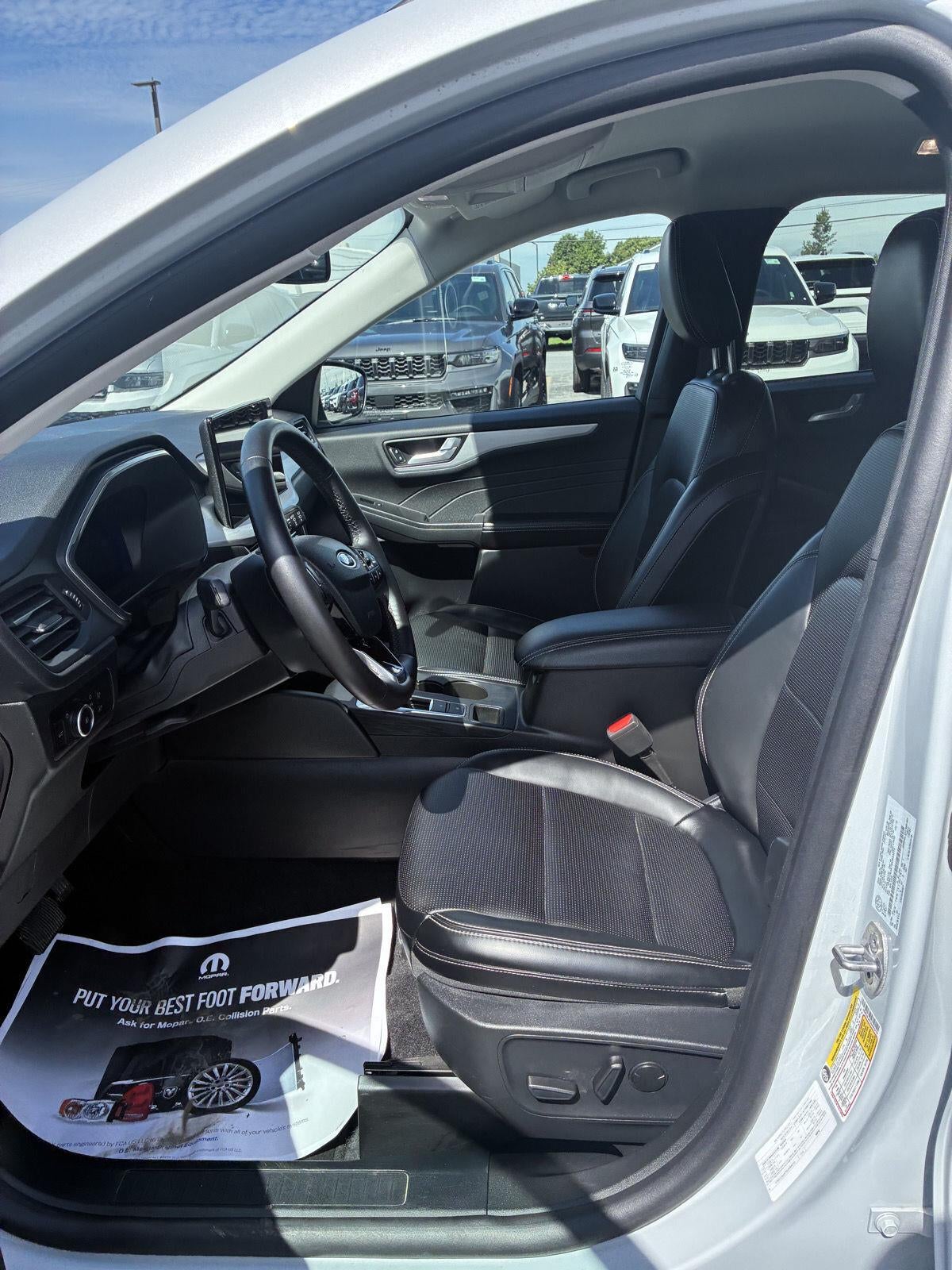 2025 Ford Escape Platinum