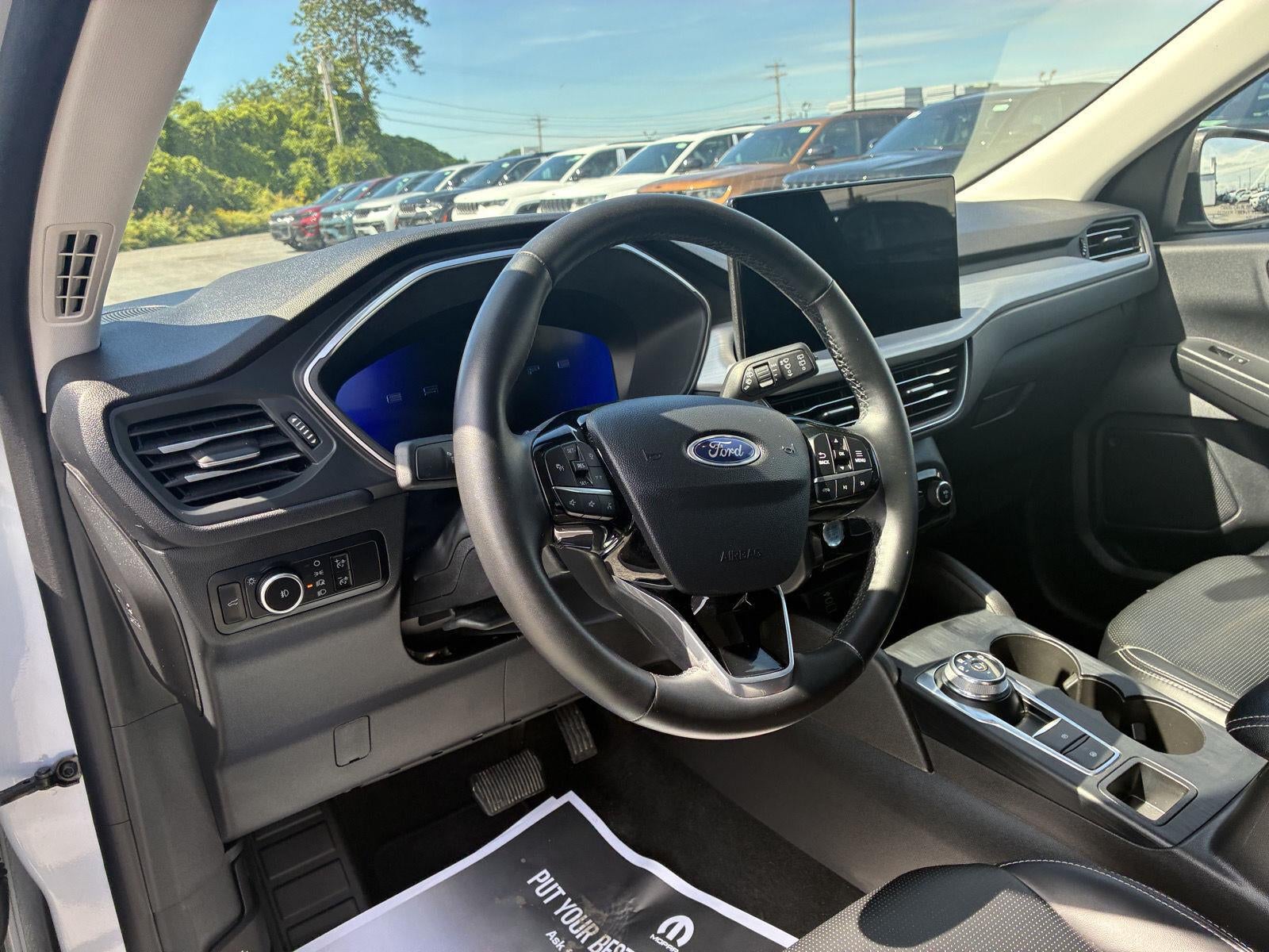 2025 Ford Escape Platinum