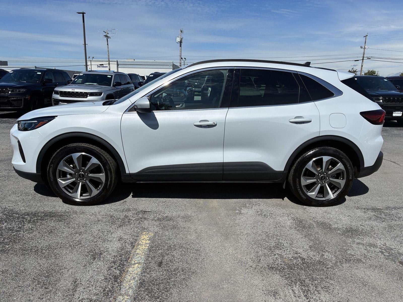 2025 Ford Escape Platinum