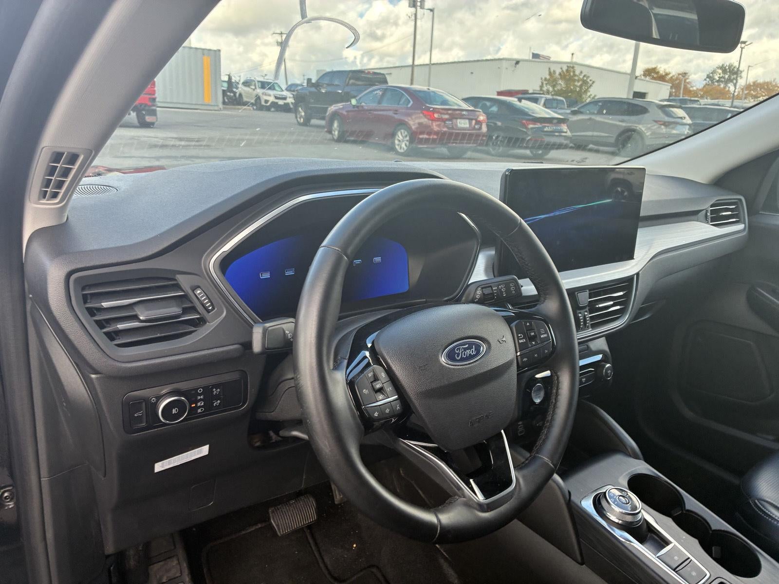 2025 Ford Escape Platinum