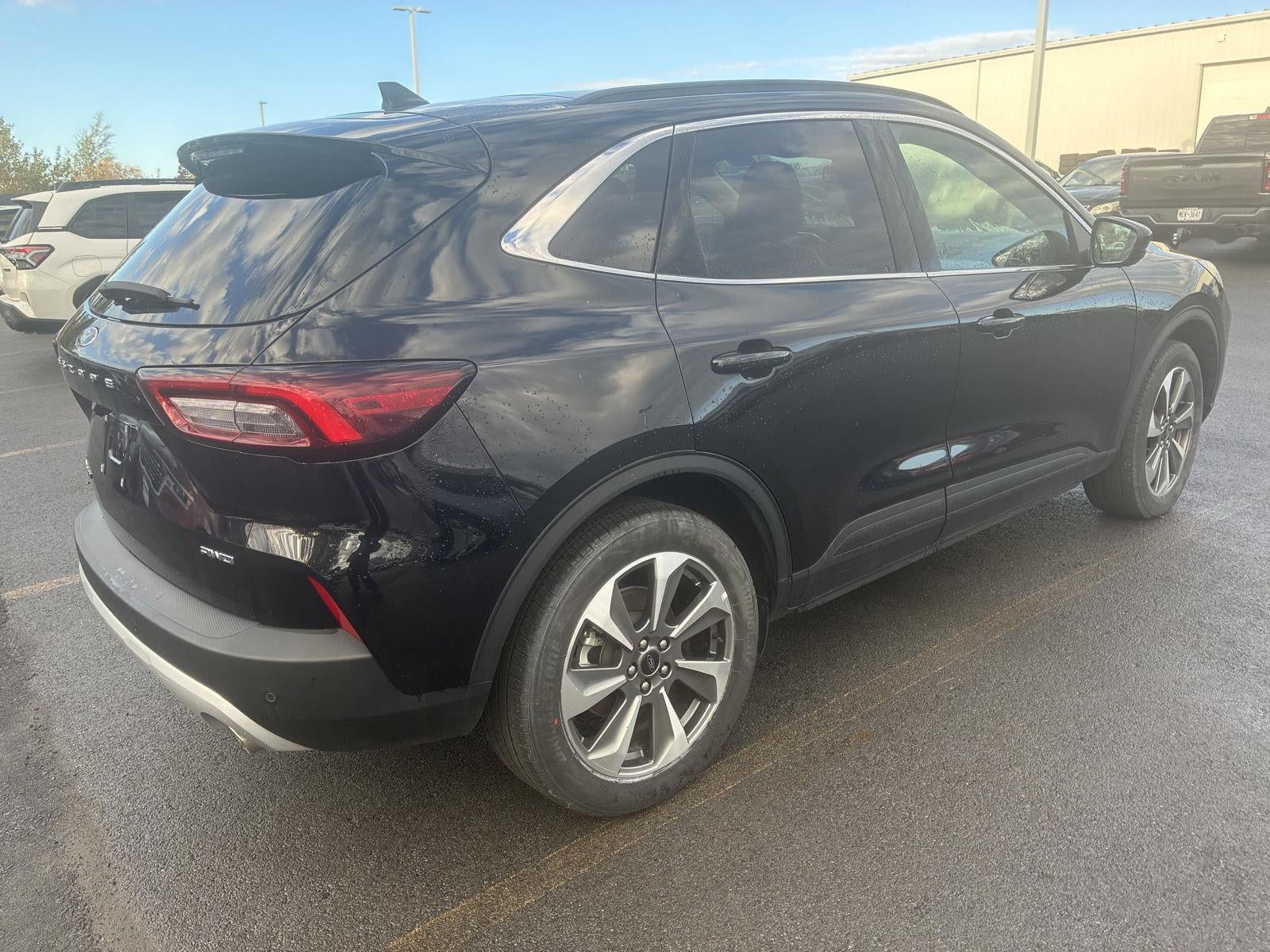 2025 Ford Escape Platinum