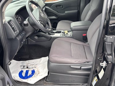 2022 Nissan Frontier S