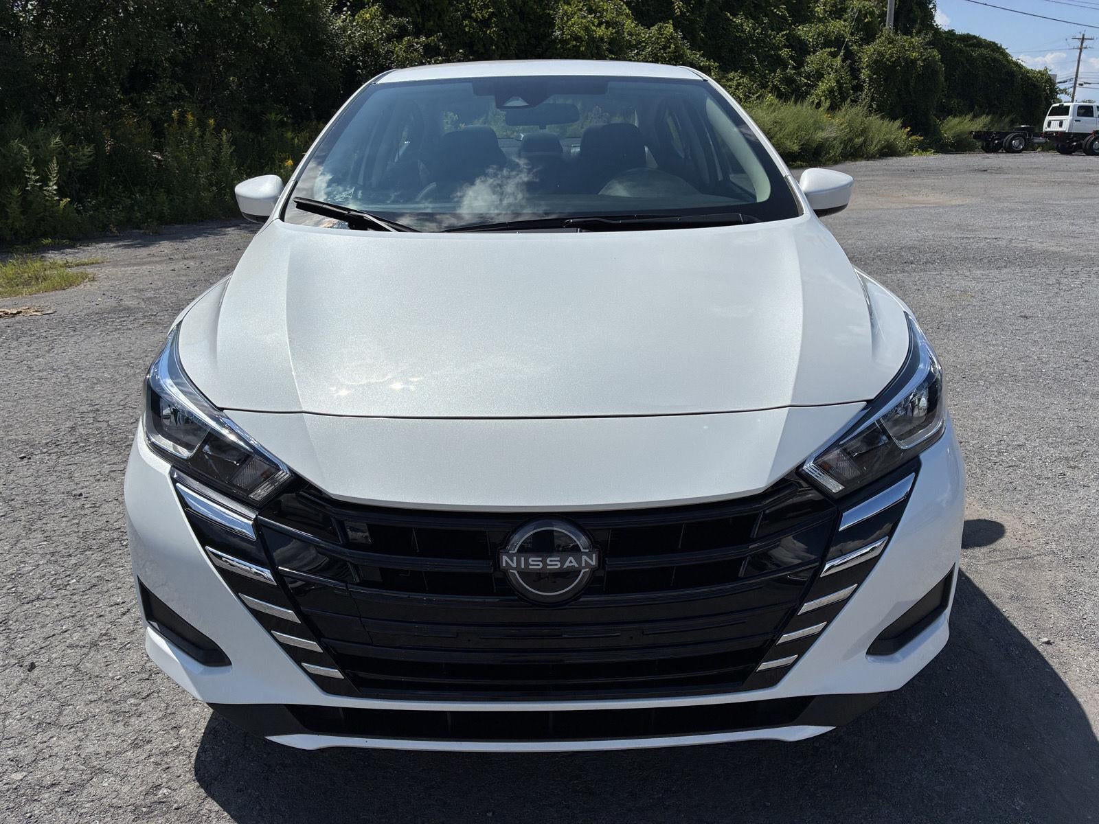 2023 Nissan Versa SV