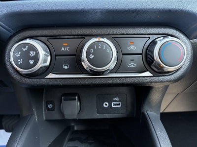 2023 Nissan Versa SV
