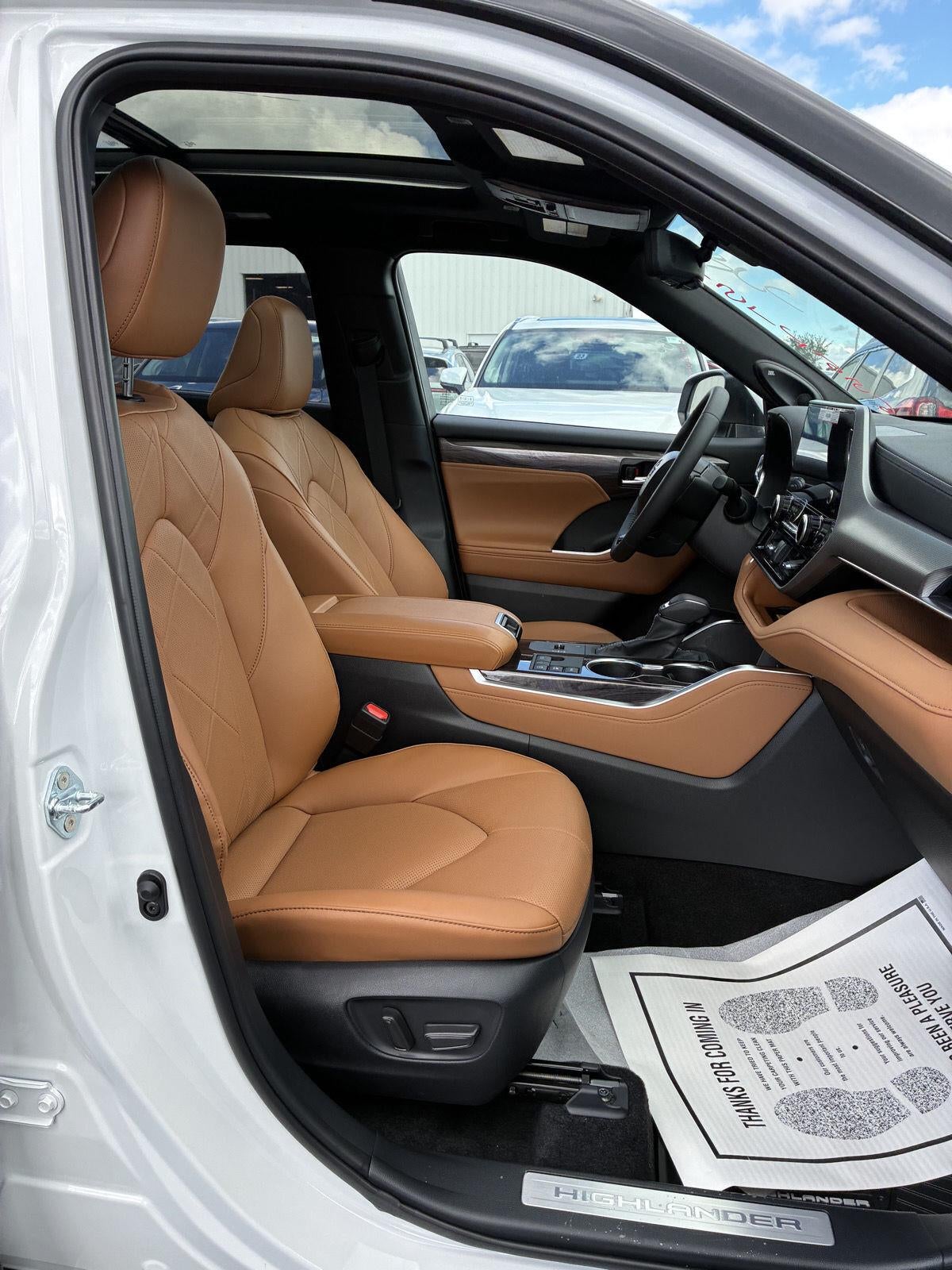 2026 Toyota Highlander Hybrid Platinum