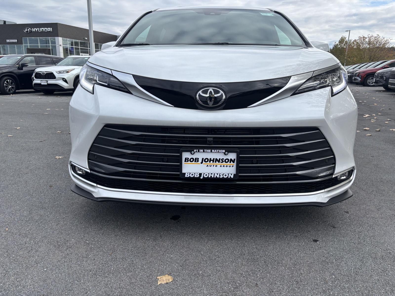 2026 Toyota Sienna Base