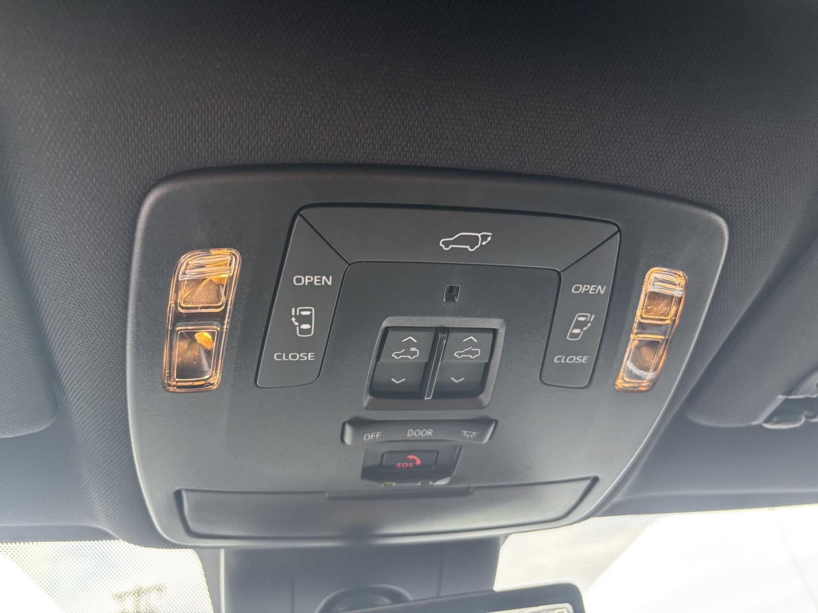 2026 Toyota Sienna Base