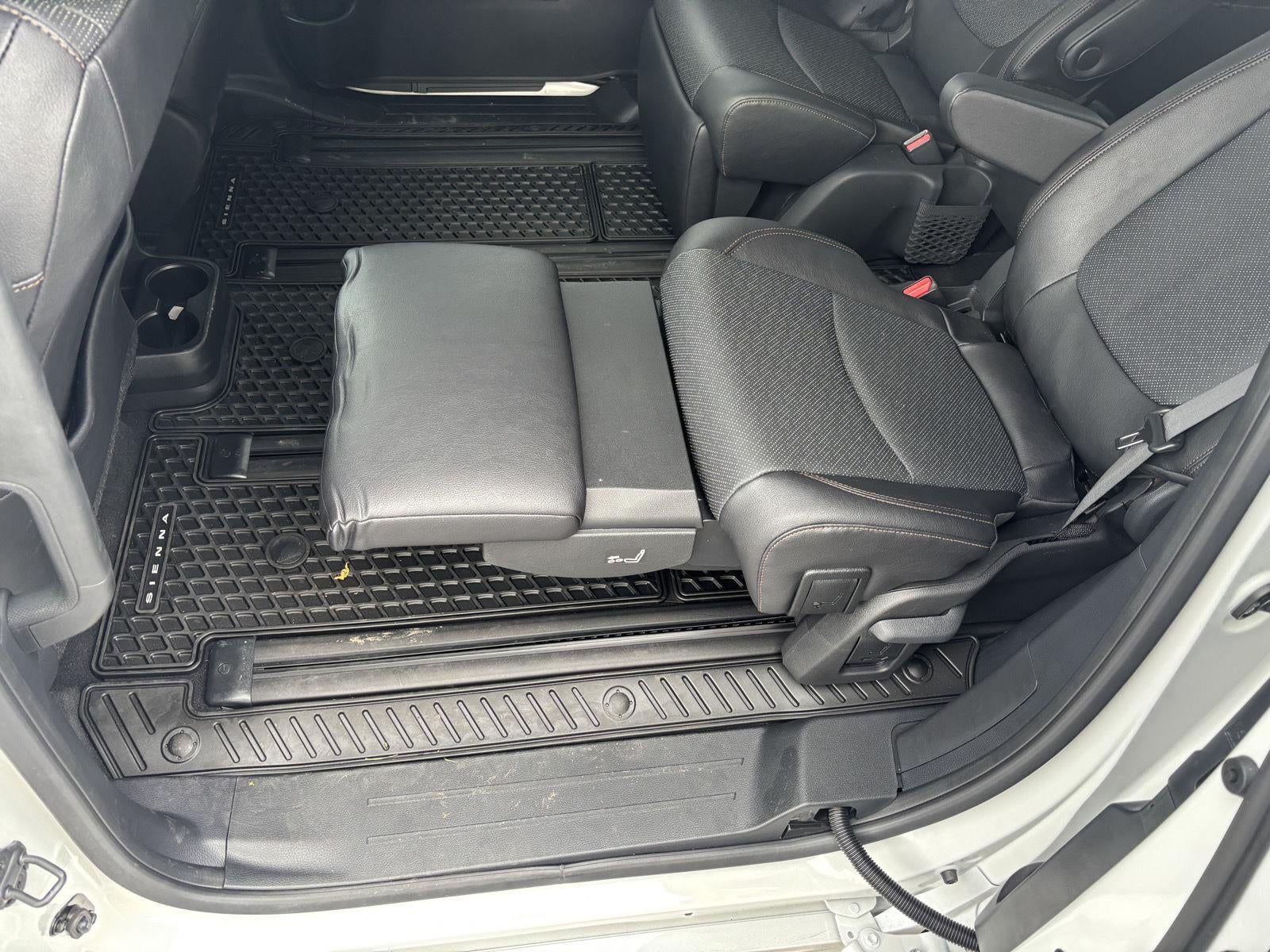 2026 Toyota Sienna Base
