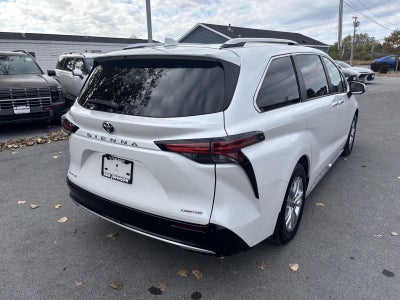2026 Toyota Sienna Base
