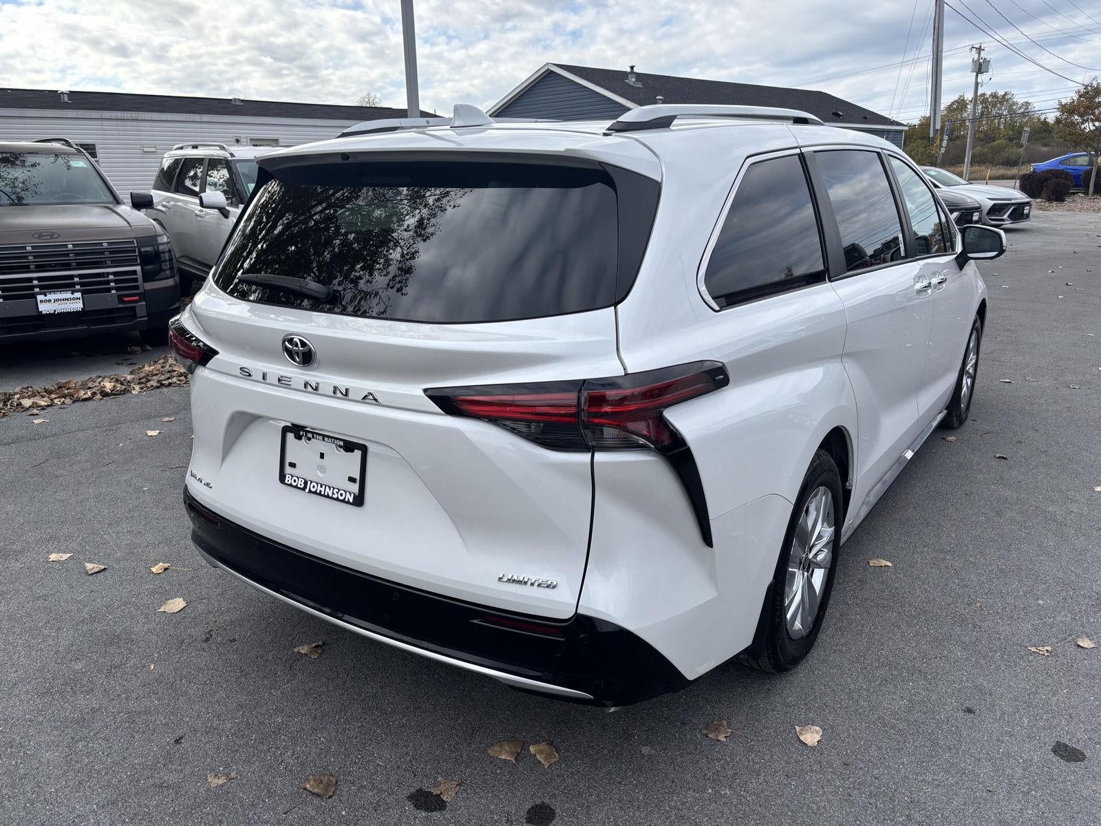 2026 Toyota Sienna Base