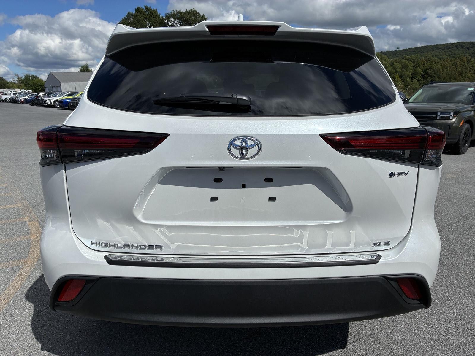 2026 Toyota Highlander Hybrid XLE
