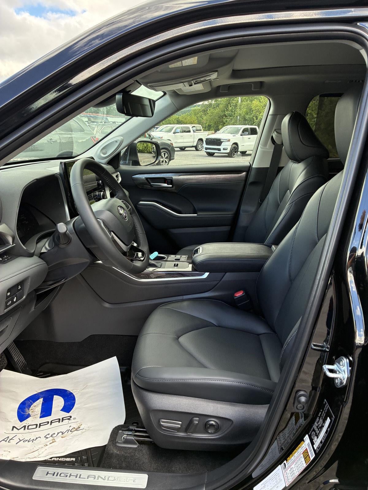 2026 Toyota Highlander Hybrid Limited