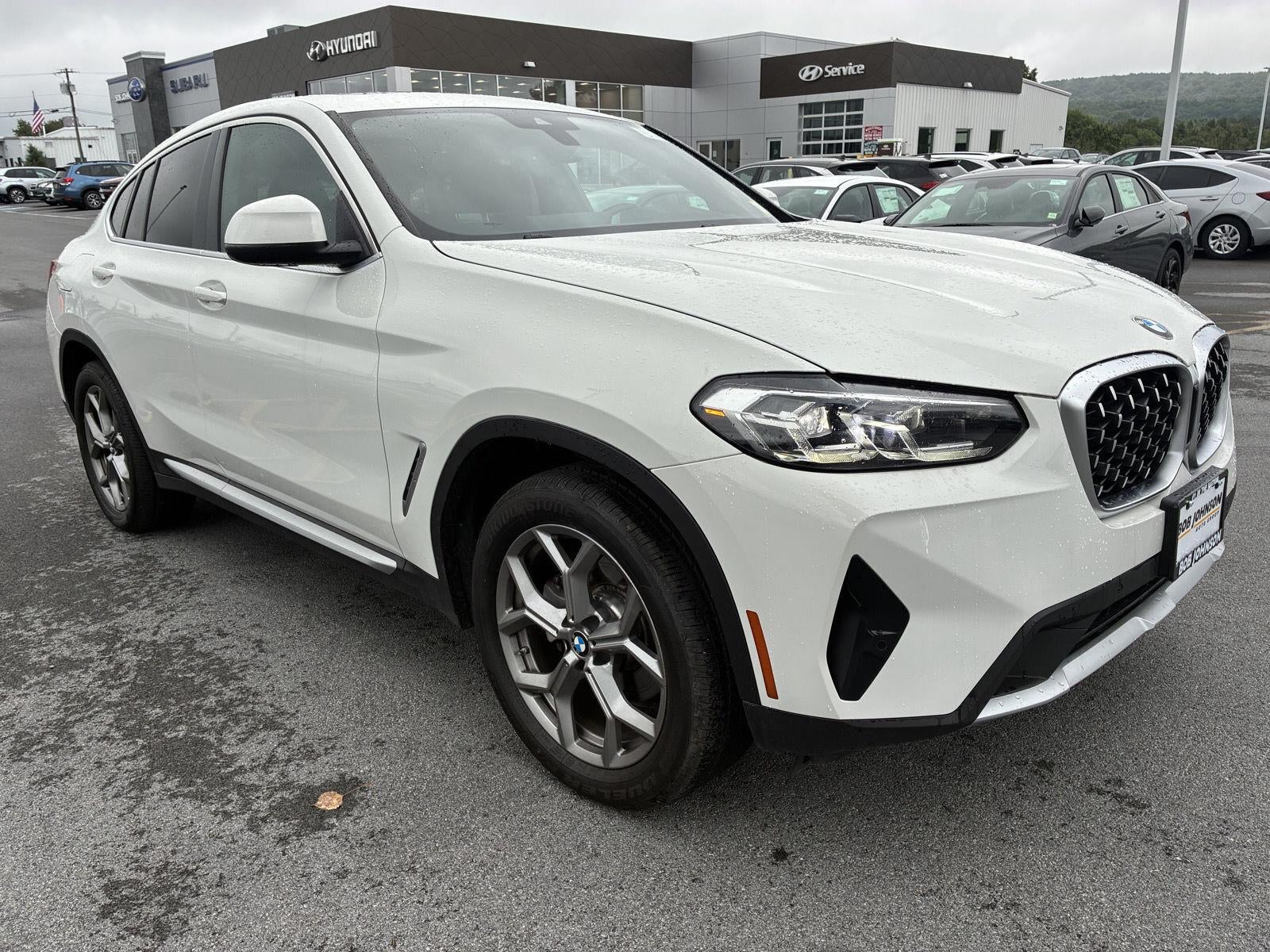 2025 BMW X4 xDrive30i