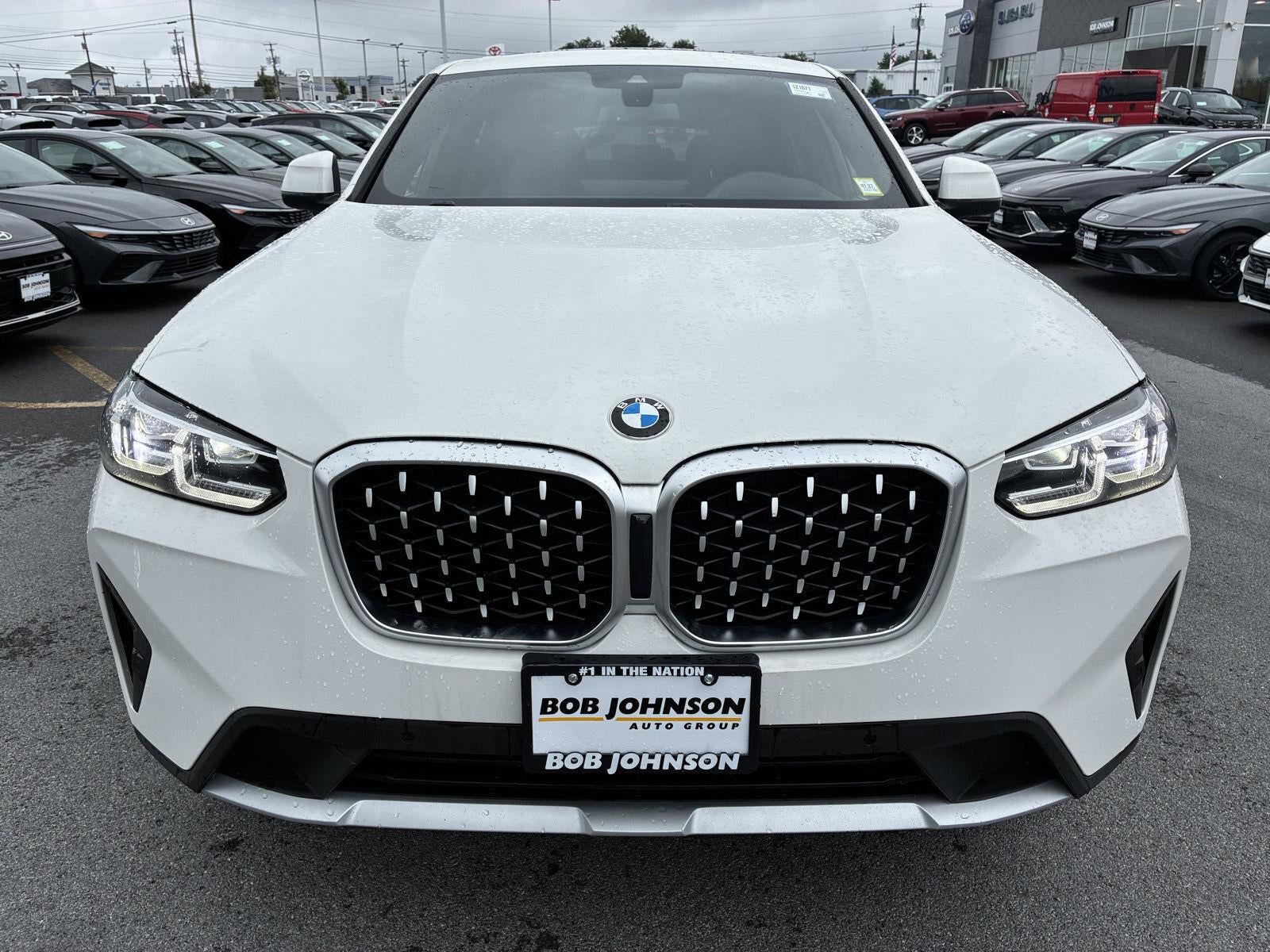 2025 BMW X4 xDrive30i