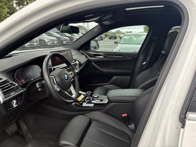 2025 BMW X4 xDrive30i