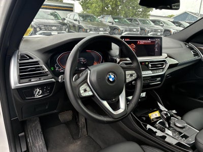 2025 BMW X4 xDrive30i