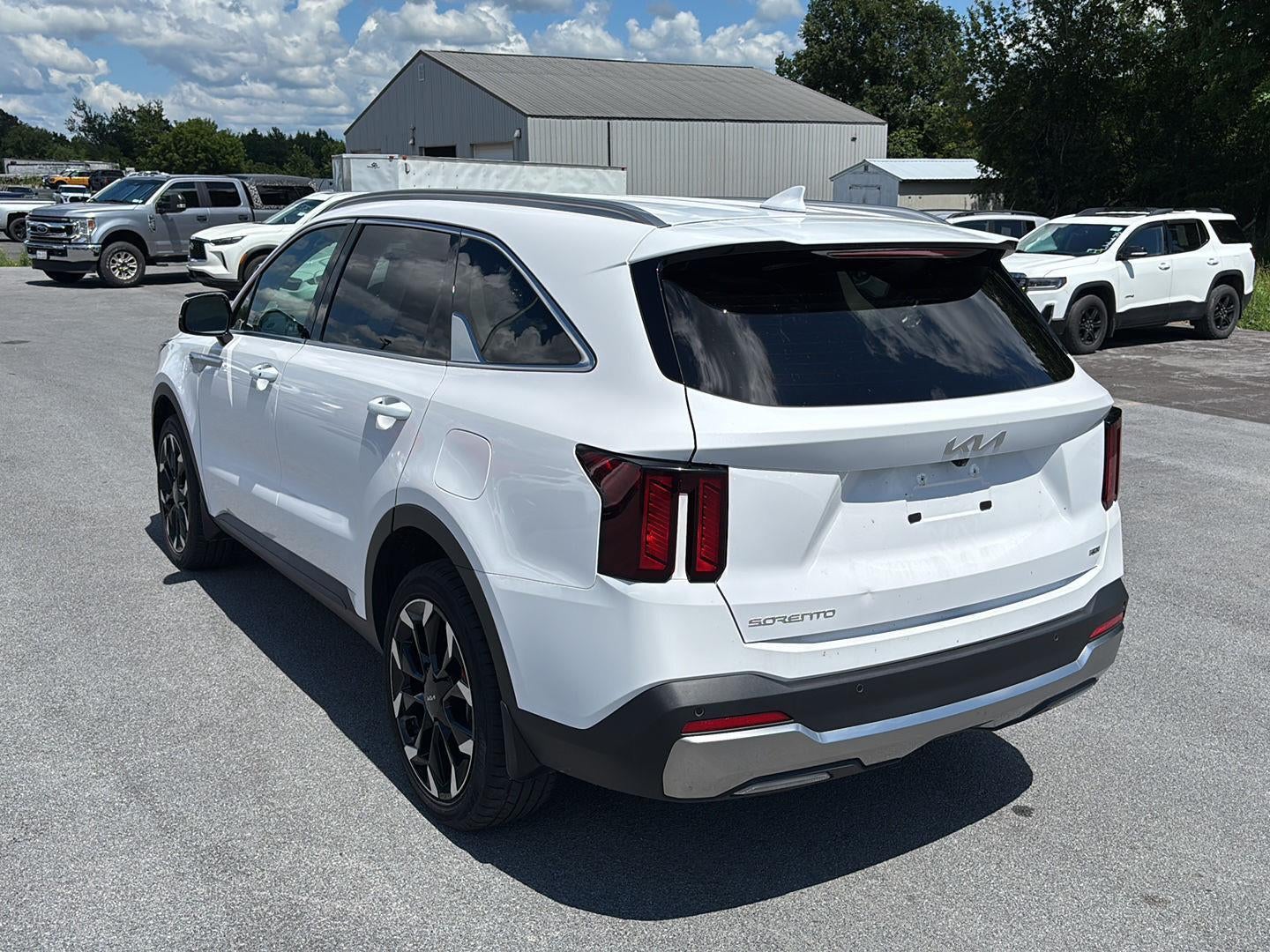 2025 Kia Sorento X-Line EX