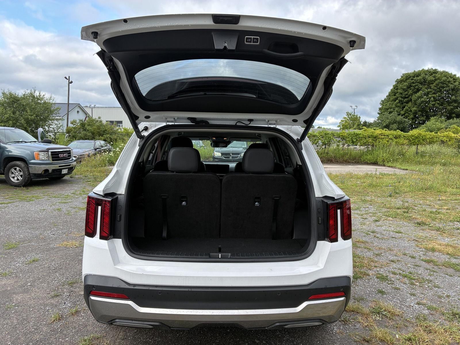 2025 Kia Sorento X-Line EX